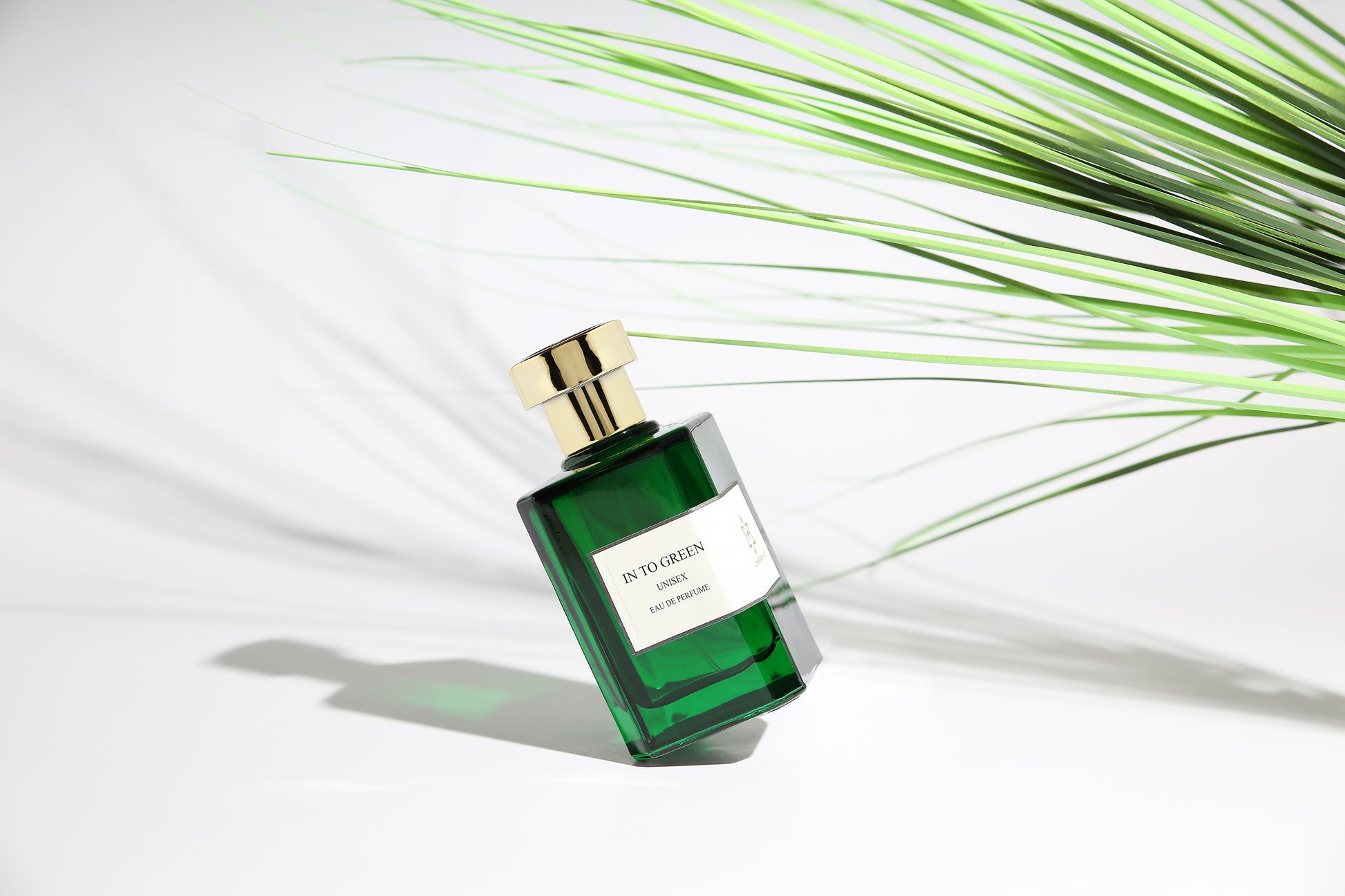 IN TO GREEN BY LILIUM FRAGRANCE A luxurious and long-lasting perfume for women and men fresh perfume	